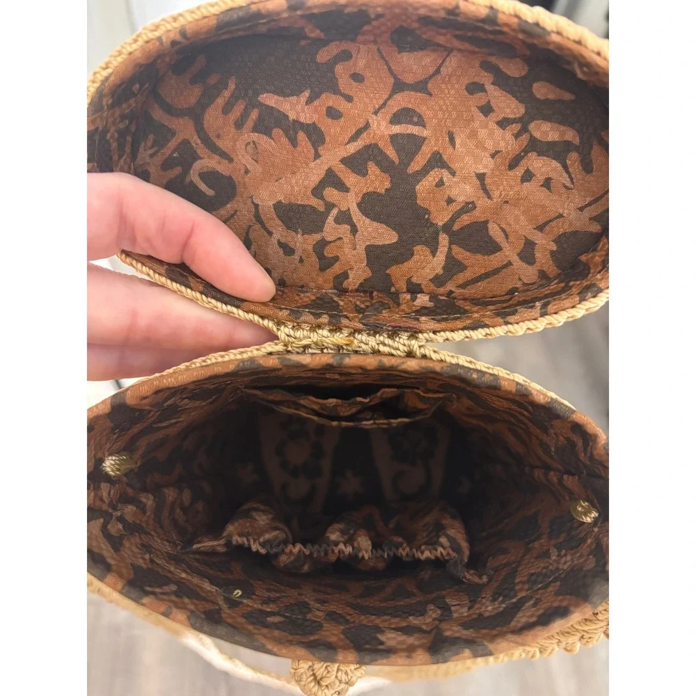 The Sak Crochet Crossbody Bucket Bag Phone Purse Tassel Detail Boho Festival